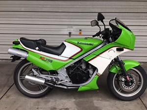 1984 KAWASAKI KR250 "Engine warm up!