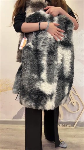 @bwqueenie 多謝花粉們👭👭👭👭👭👭👭👭👭 8/11/2025 好好天嘅Saturday 🤩🤩🤩 今日直播觀眾都好多呀 👍🏻👍🏻👍🏻多謝😊支持 又一個Good Day 謝謝花粉 🙋🏻‍♀️7/11 Queenie 都跑左個睡衣/小物篇 🤩🤭😆睇👀埋 今日跑到85要繼續努力👍🏻 11月嘅花粉都襯生日🎂月優惠都落力撐😍🌈 感謝🙏🏻👭 😊感恩🪷 好好成績的一天 📦📦📦📦📦 繼續努力👍🏻加油 👏🏻 加油👏🏻 再加油👏🏻 希望在明天 🌈🌈🌈🌈🌈🌈🌈🌈🌈🌈🌈 今日都介紹左好多新款 有冬天❄️衫喇 有厚有薄 有快閃優惠 希望花粉買得開心🥳大家買到心頭好😍😊❤️ 花粉們都加單中📦📦📦🛍️🛍️🛍️🙋🏻‍♀️多謝😊 聽日繼續努力👍🏻幫花粉出貨🚚喇 返左花粉最愛呢期熱賣Chiikawa X W.P.C.🤩👍🏻傘都做僅8折 又靚又抵買 👍🏻👍🏻👍🏻 涼鞋👡都都加入減價團 全部$299/$399/$499🤩😍❤️ 抵到呢 🇯🇵❤️