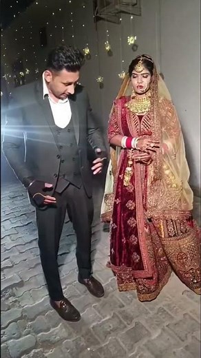 Bride poses for wedding photo shoot #weddingeventsphotography#wedding#weddingphotography#photography