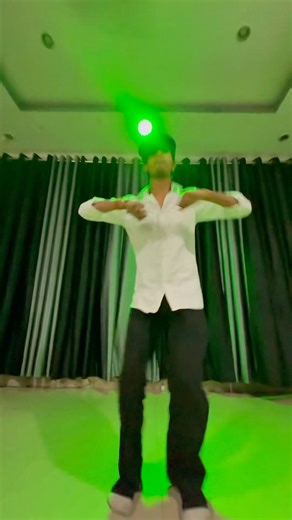 New Vogue Dance Steps 💃🔥 | Trending Reel 2026 | Don’t Miss This! #shorts #dancevideo #trendingnow