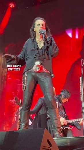 Alice Cooper Italy 2026 live performance highlights