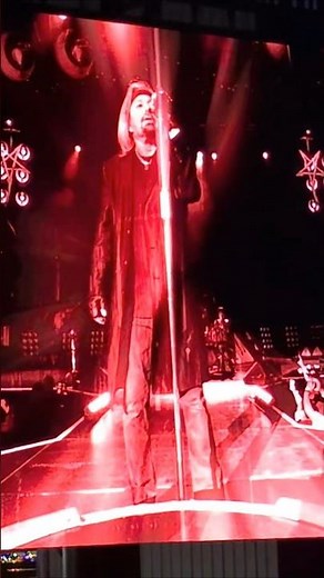 Home sweet home!🥹 full song👇#mötleycrüe #homesweethome