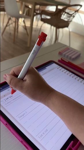 Apple Pencil dupe 2023 | Logitech crayon review | 2023 digital planner | iPad 2023 | GoodNotes