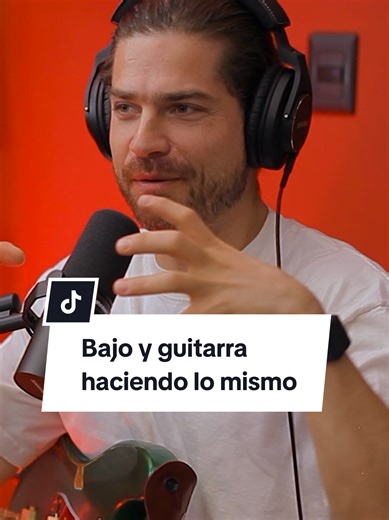 Colaboración Musical: Bajo y Guitarra en Armonía