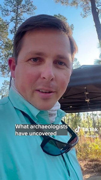 Archaeologists are excavating 14 Revolutionary War soldiers from a South Carolina battlefield—unearthing some of America’s very first veterans. 🇺🇸 #NatGeoTikTok #VeteransDay