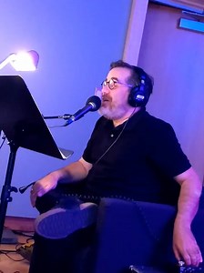 Voici en primeur un extrait de la chanson-thème de JEANNOT BBQ! 🐔🍗 Dès le 4 septembre à 17h 🌟 Jean-Sébastien Girard | ICI Première