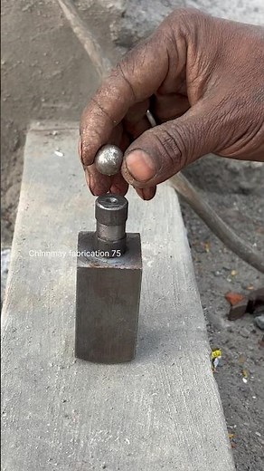 Gate boll bearing hinges installation ￼#hinges #gateinstallation #fabricationwork