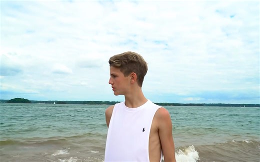 MattyB - Blue Skies[中英字幕/原创翻译]