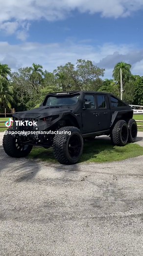 Custom Apocalypse Hellfire 6x6 Offroad Vehicle