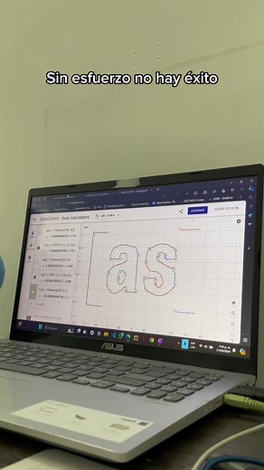 Uniendome al trend como quien dice. Un munuto de silencio y un like po... | TikTok