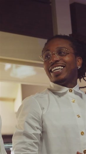 Jacquees on Instagram: "Once I start freestyling you know we lit! #NewVlog out now #QueDays Road to Mood 2…on @youtube"