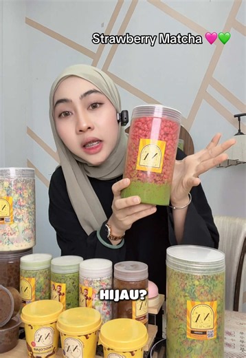 Strawberry Matcha Chocojar — Resep Nachocojar Premium