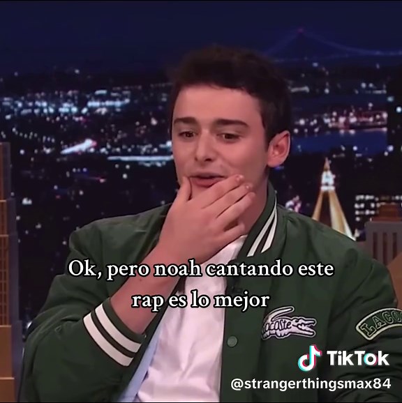 Noah Schnapp Cantando Rap: Lo Mejor de Stranger Things