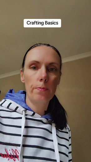 Difference between HTV and regular vinyl.... Just the basics. #cricutvinyltips #teckwrapvinyl #siservinyl #craftingtips #cricut #teckwrap