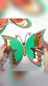 1.9M views · 29K reactions | Mariposas de Navidad | Manualidades con Astrid | Facebook