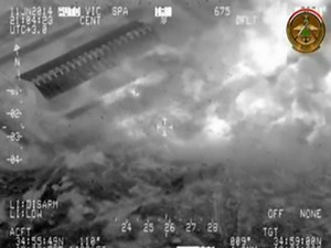 Raw: Gun camera footage shows Iraqi airstrikes
