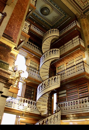 Discover Your Dream Library Experience in Des Moines