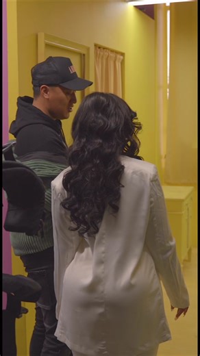 🎥 Get ready for an exclusive behind-the-scenes sneak peek into the making of my brand new music video,