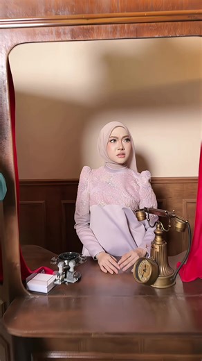 Choosing Between Pastel Yellow and Teal Blue