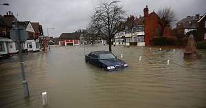 Thames Flooding Causes Chaos in England