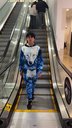 What are you doing if you see me at the mall #brodeez