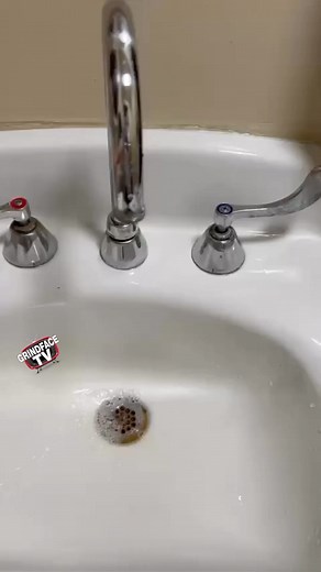 4.7K views | The hot water at Riverside community hospital the whole third floor 廊 #grindfacetv @jbands100 | GrindFace TV | Facebook