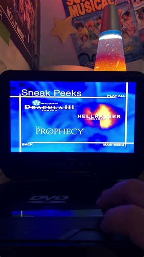 Sneak Peeks Menu from Hostage 2005 DVD