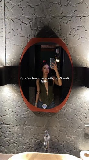 Mica on Instagram: "@visit9thstreet"