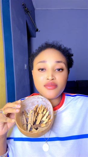 Mahira.Coller Serrer sur TikTok