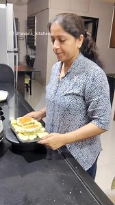 Quick Timepass Recipe | Crispy & cheesy street food snacks #TimepassRecipe #QuickSnacks #CrispySnacks #EveningSnacks #food #IndianSnacks #viralrecipe #foodie #streetfood #GujaratiFood #breakfast #snacksrecipe | Bhavana's kitchen