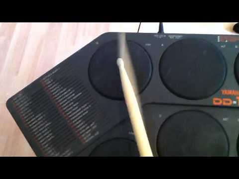 Yamaha DD-11 drum machine test