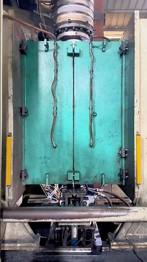 The manufacturing process of plastic septic tanks.