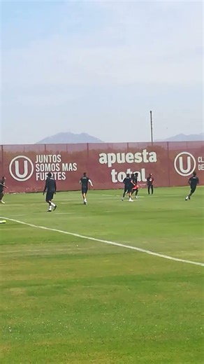Universitario. Practicas de la U en Campo Mar