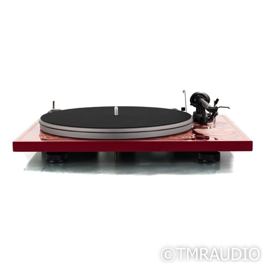 Pro-Ject Essential III Belt Drive Turntable; George Harrison Ed.; Ortofon OM 10