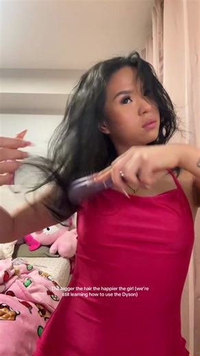 POV: we’re still learning how to use the Dyson lol so we’re trying a bunch of things !!! Lmk if you got Tips lol #dysonhair #dysonairwrap #blowout #hair