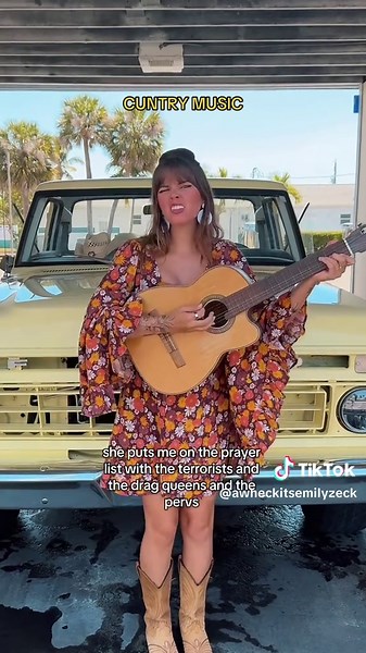 Hi I’m Emily and I make country without the O #cuntry #countrymusic #songwriter