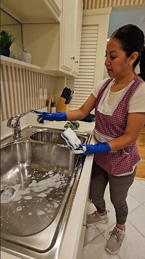 How I polish stainless steel to keep it clean and shiny 🌞 🧽🫧 #cleaning #Cleaning #tip