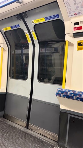 Acceleration on the Bakerloo line #fyp #london #londonundergroundtransport #viral