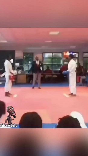 Karate Fight Fail: Confident Start Ends in Faceplant