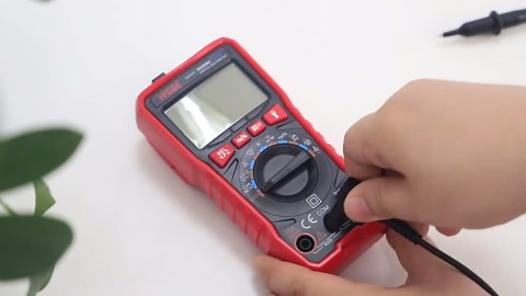 WGGE Digital Multimeter, TRMS 9999 Counts Auto-Ranging Voltage Tester Voltmeter Measuring AC/DC Voltage Current, Capacitance Resistance, Frequency Voltage Measurement, Duty Cycle, Continuity, and NCV