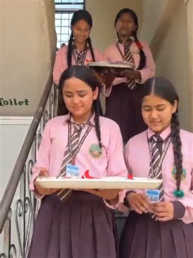 Farewell Wishes for Graduating Students