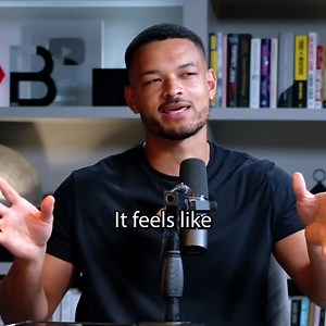 Learn Gratitude—Reduce Your Stress & Anxiety—Raise Your Resilience—Conquer Overwhelm and Boost Productivity. These and 35 other top classes from Simon Sinek’s team, in the new Video Subscription Library. | Simon Sinek