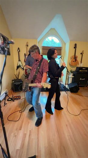 Exploring 'When Will I Be Loved' by Linda Ronstadt