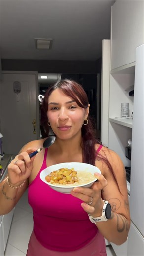 Mingau de aveia com maçã caramelizada — receita fácil
