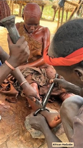 Making Traditional African Iron Jewelry! 😮⚒️ #shorts #trending