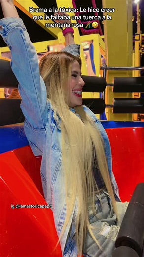 ¡Vean su reacción! 🤣 #toxica #broma #humor #paraty #diversion | prank