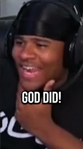 Fanum Reacts To His Viewers Cooking😂