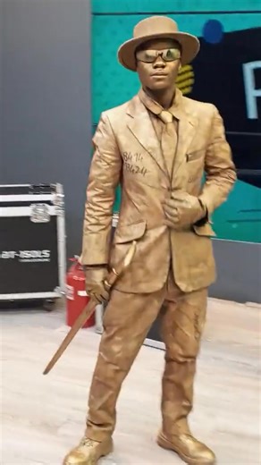 1.3K views · 39 reactions | 珞 Da Monica dançando no programa incrível 輸 | Da Monica | Facebook