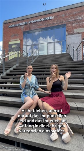 Fashionweek Nürnberg on Instagram: "Model-Teamleader @caroline_jaeger_ und @mela_de_wil Nicht nur die Jury vergibt Punkte, sondern auch backstage gibt es vereinzelte Positionen, auf die besonders geachtet wird. Wir freuen uns auf euch!"