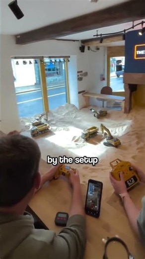 Café Turns Into Construction Site—And It’s Brilliant